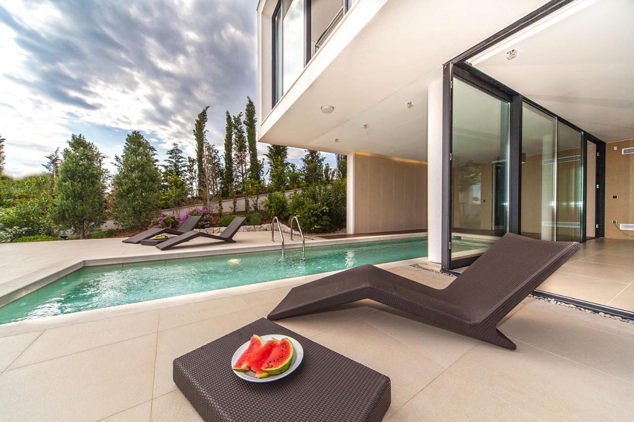 פרימוסטן Golden Rays Luxury Villas & Apartments מראה חיצוני תמונה